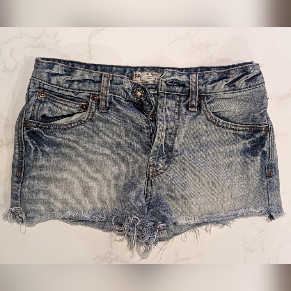 Free people mid waisted denim shorts size 24